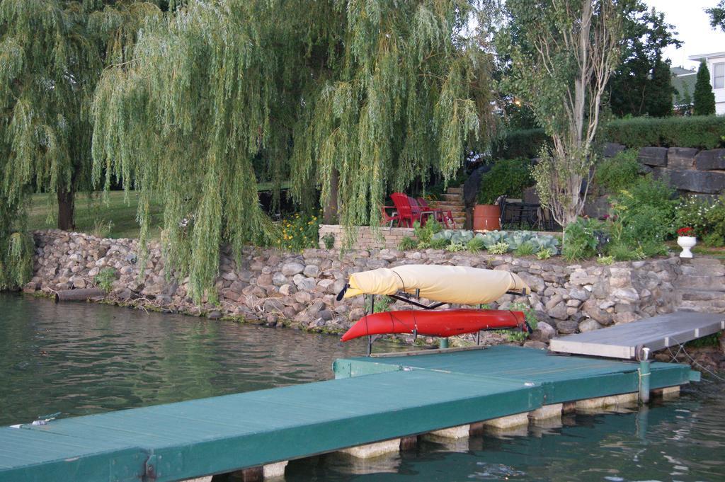 La Belle Aux Berges Bed and Breakfast Saint-Denis-sur-Richelieu Exteriör bild
